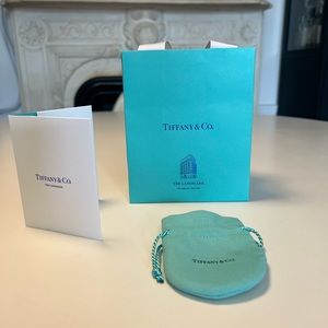 Special edition landmark Tiffany empty gift bag with envelope and jewelry pouch